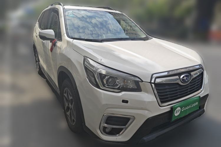 Used Subaru Forester 2019 2.0i Luxury Edition EyeSight Front Right 45 Deg