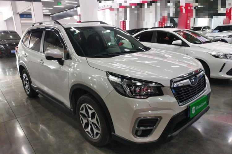 Used Subaru Forester 2019 2.0i Luxury Edition EyeSight Front Right 45 Deg