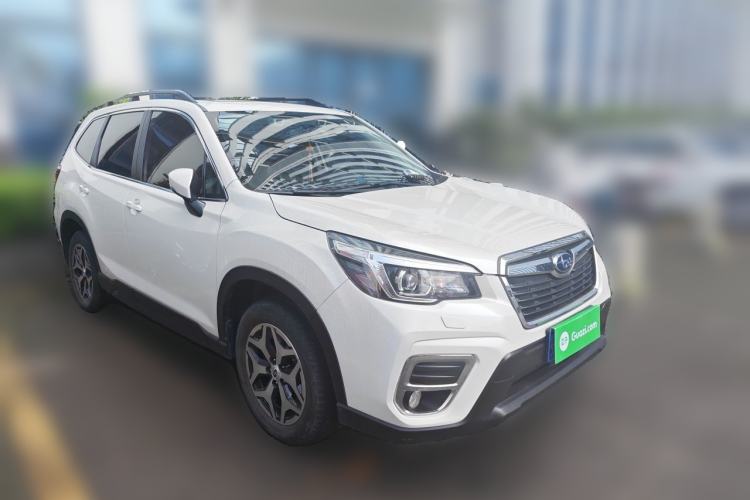 Used Subaru Forester 2019 2.0i Luxury Edition EyeSight Front Right 45 Deg