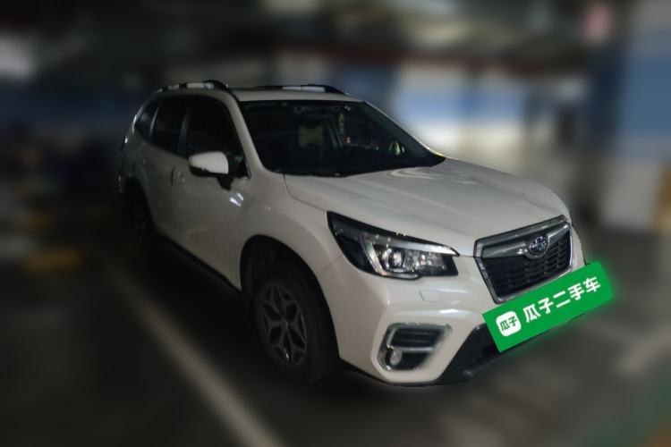 Used Subaru Forester 2019 2.0i Luxury Edition EyeSight Front Right 45 Deg