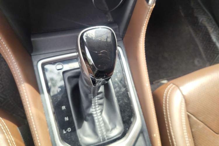 Used Subaru Forester 2019 2.0i e-Boxer Sport Edition EyeSight Gear Lever