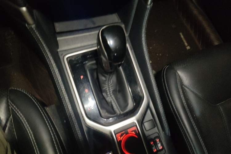 Used Subaru Forester 2019 2.0i Luxury Edition EyeSight Gear Lever