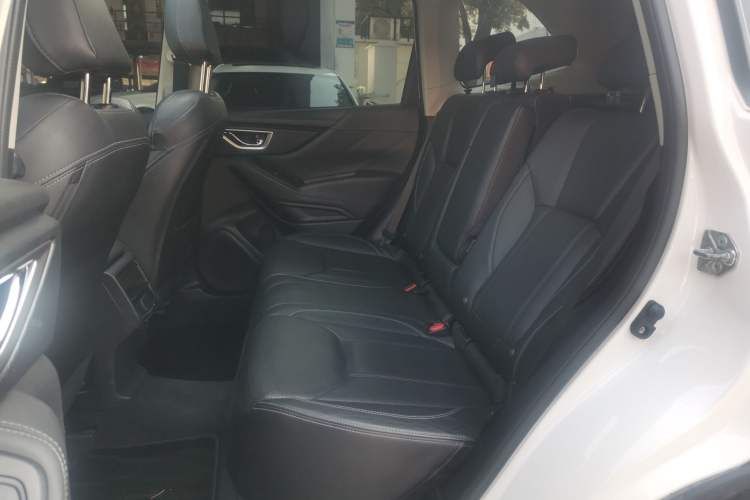 Used Subaru Forester 2019 2.0i Luxury Edition Interior 1