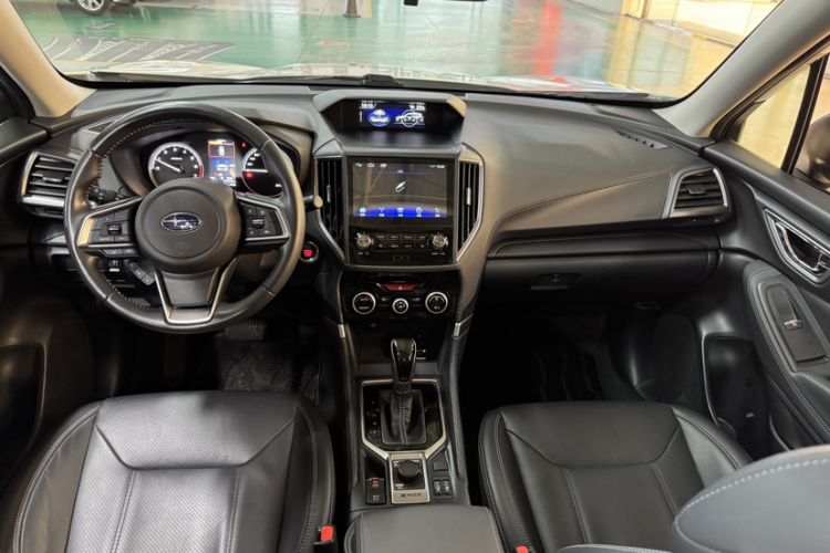 Used Subaru Forester 2019 2.0i Luxury Edition EyeSight Interior 1