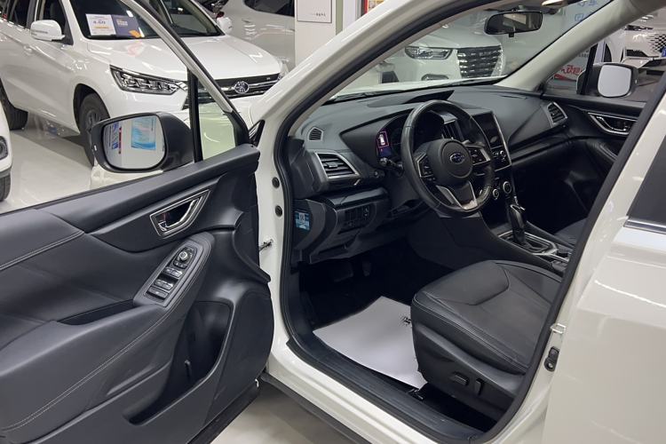 Used Subaru Forester 2019 2.0i Luxury Edition EyeSight Interior 2