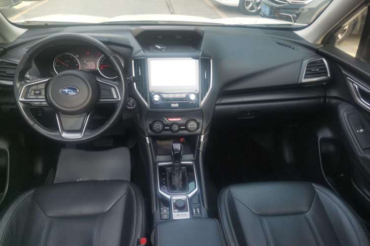 Used Subaru Forester 2019 2.0i Luxury Edition Interior 3