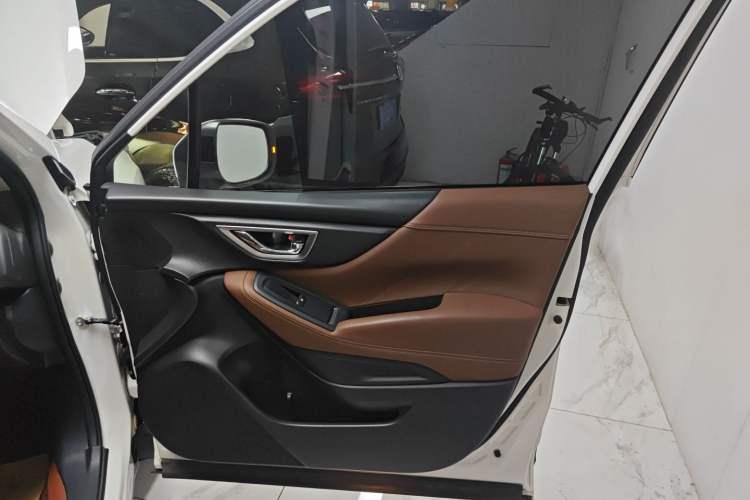 Used Subaru Forester 2019 2.0i e-Boxer Sport Edition EyeSight Interior 5
