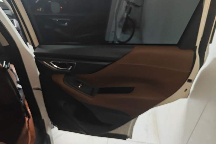 Used Subaru Forester 2019 2.0i e-Boxer Sport Edition EyeSight Interior 6