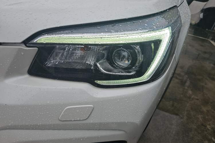 Used Subaru Forester 2019 2.0i Smart Engine Sport Edition Left Front Headlight