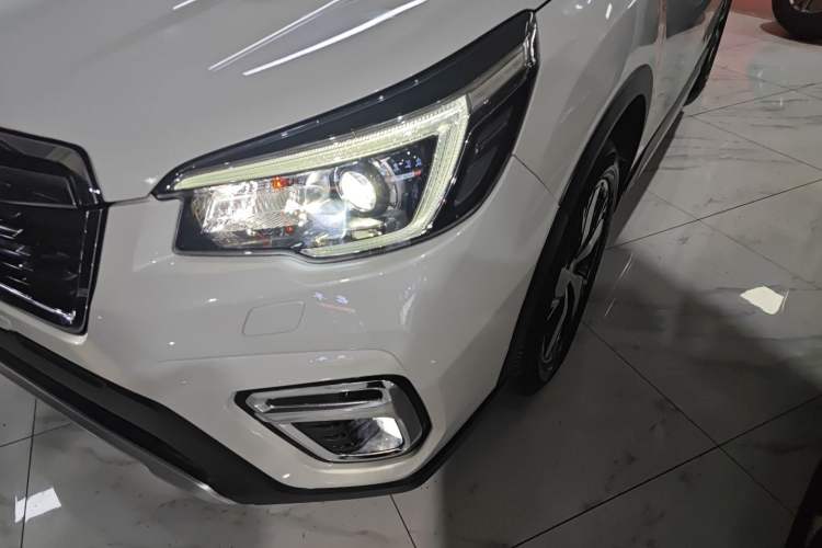 Used Subaru Forester 2019 2.0i e-Boxer Sport Edition EyeSight Left Front Headlight