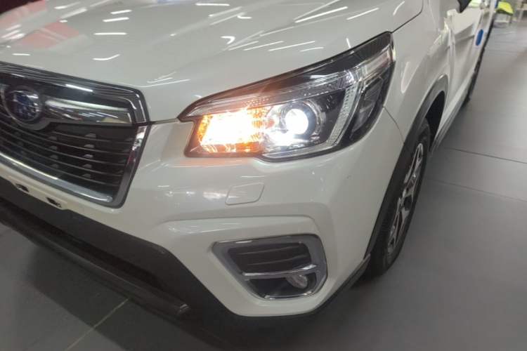 Used Subaru Forester 2019 2.0i Luxury Edition EyeSight Left Front Headlight