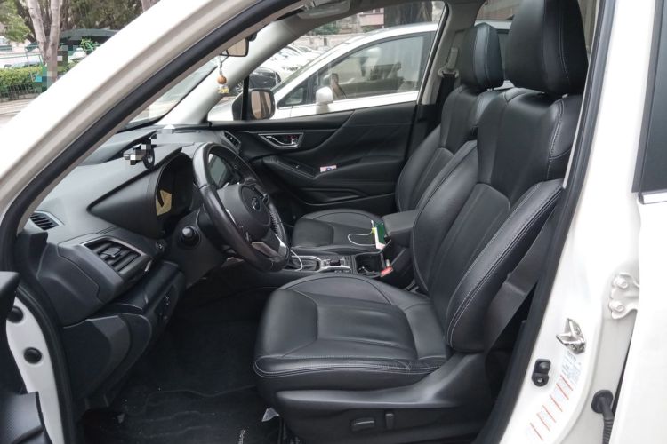 Used Subaru Forester 2019 2.0i Luxury Edition EyeSight Left Front Seat