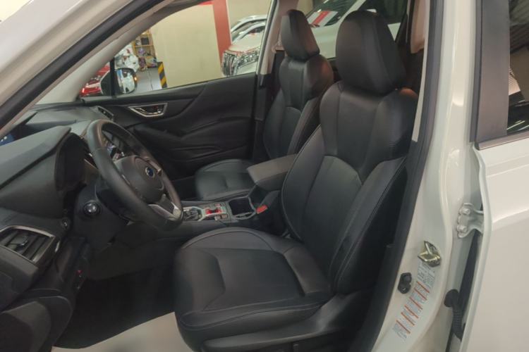 Used Subaru Forester 2019 2.0i Luxury Edition EyeSight Left Front Seat