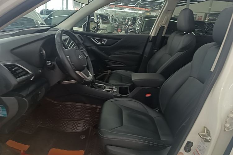 Used Subaru Forester 2019 2.0i Luxury Edition EyeSight Left Front Seat