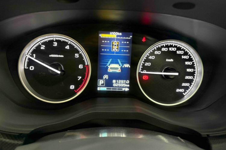 Used Subaru Forester 2019 2.0i Luxury Edition EyeSight Odometer Close Up