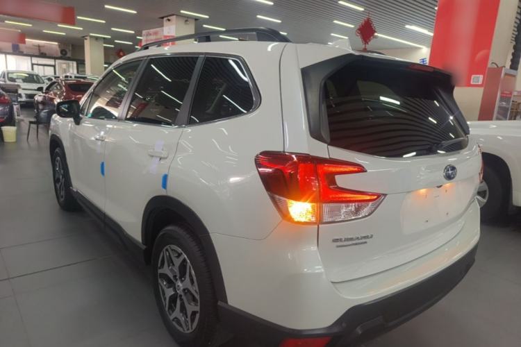 Used Subaru Forester 2019 2.0i Luxury Edition EyeSight Rear Left 45 Deg