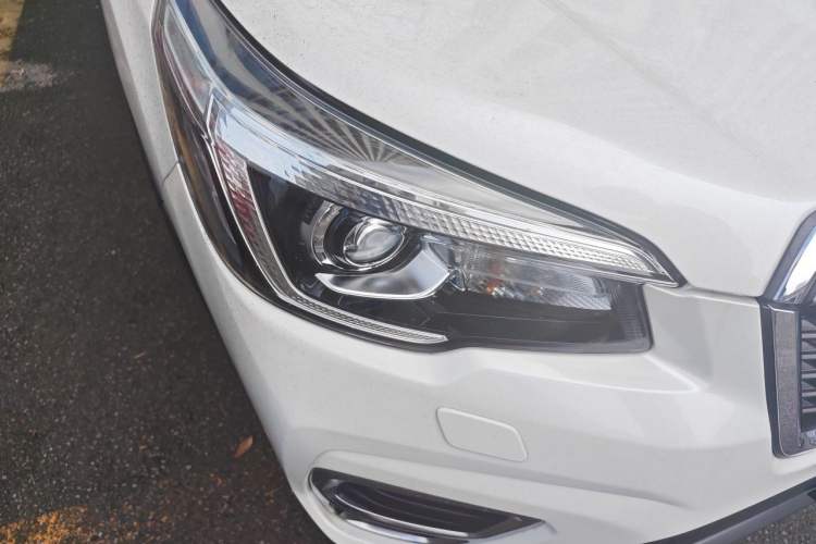 Used Subaru Forester 2019 2.0i Luxury Edition EyeSight Right Front Headlight