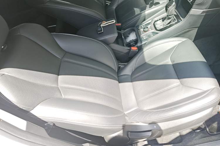 Used Subaru Forester 2019 2.0i Luxury Edition EyeSight Right Front Seat