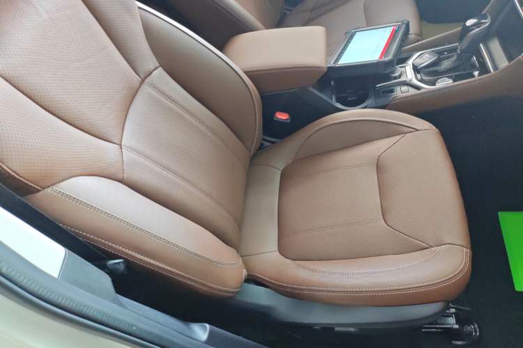 Used Subaru Forester 2019 2.0i e-Boxer Sport Edition EyeSight Right Front Seat
