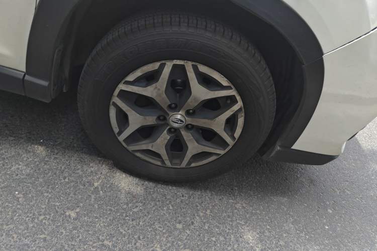 Used Subaru Forester 2019 2.0i Luxury Edition EyeSight Right Front Wheel Hub