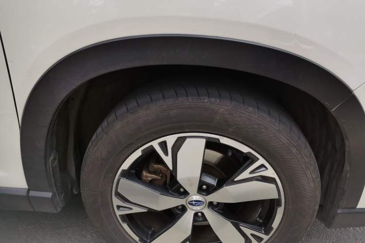Used Subaru Forester 2019 2.0i Smart Engine Sport Edition Right Front Wheel Hub