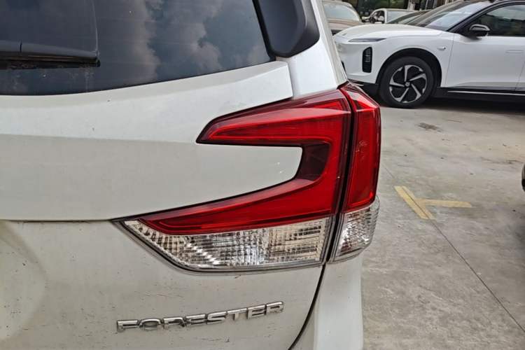 Used Subaru Forester 2019 2.0i Luxury Edition EyeSight Right Rear Taillight