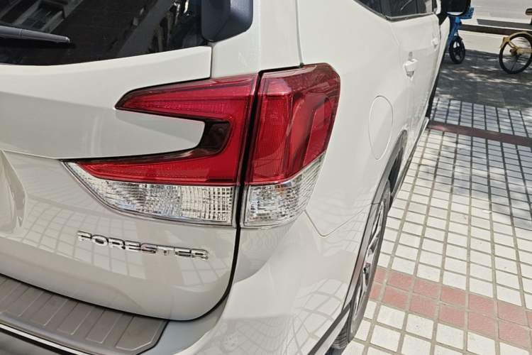 Used Subaru Forester 2019 2.0i Luxury Edition EyeSight Right Rear Taillight