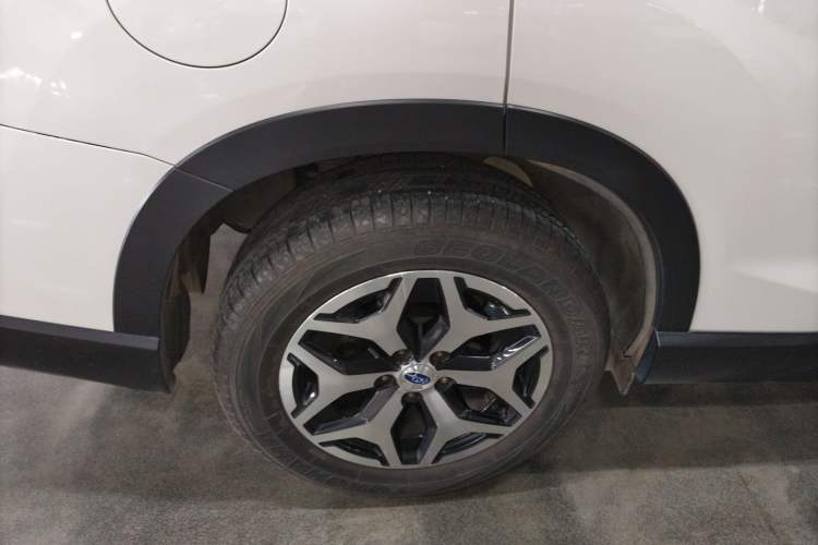 Used Subaru Forester 2019 2.0i Luxury Edition EyeSight Right Rear Wheel Hub