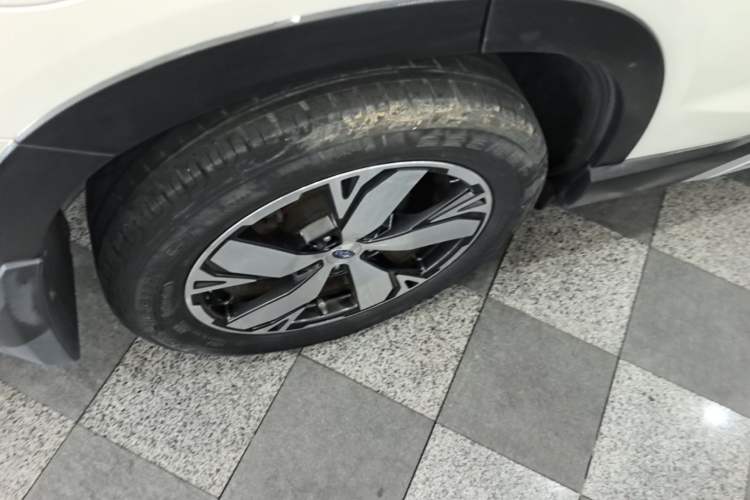Used Subaru Forester 2019 2.0i e-Boxer Sport Edition EyeSight Right Rear Wheel Hub