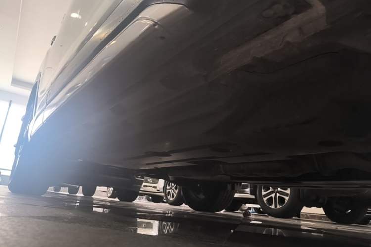 Used Subaru Forester 2019 2.0i e-Boxer Sport Edition EyeSight Right Side Sill