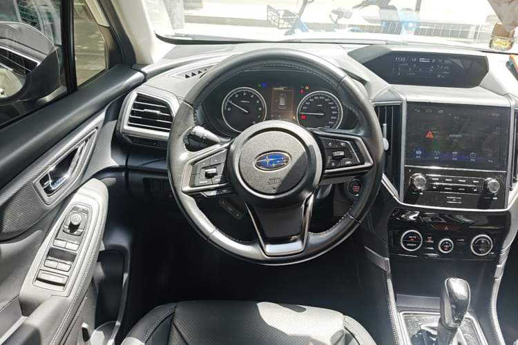Used Subaru Forester 2019 2.0i Luxury Edition EyeSight Steering Wheel