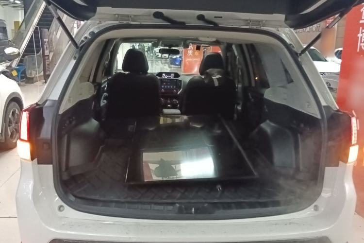 Used Subaru Forester 2019 2.0i Luxury Edition EyeSight Trunk