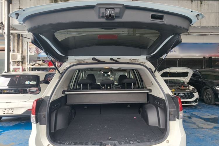 Used Subaru Forester 2019 2.0i Luxury Edition EyeSight Trunk