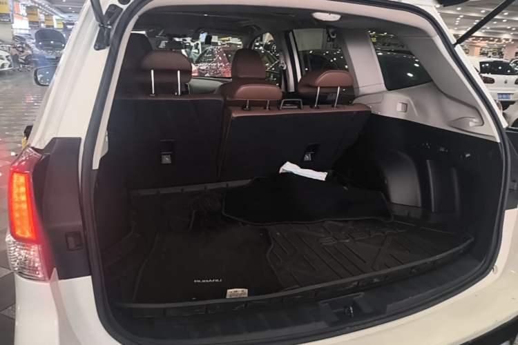 Used Subaru Forester 2019 2.0i e-Boxer Sport Edition EyeSight Trunk