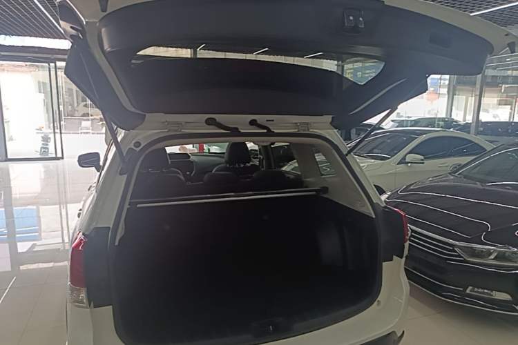 Used Subaru Forester 2019 2.0i Luxury Edition EyeSight Trunk