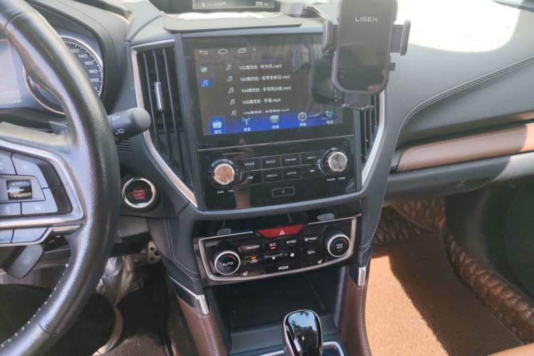 Used Subaru Forester 2020 2.0i e-Boxer Flagship Edition with EyeSight Audio And AC Panel