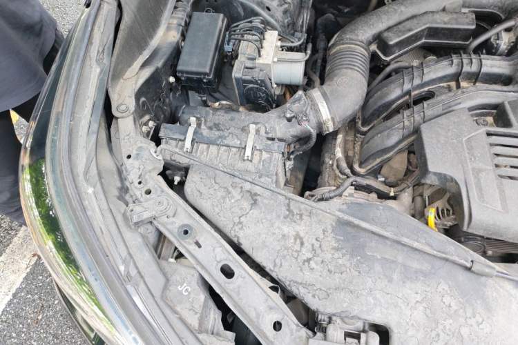Used Subaru Forester 2020 2.0i Luxury Edition EyeSight Engine Bay Right