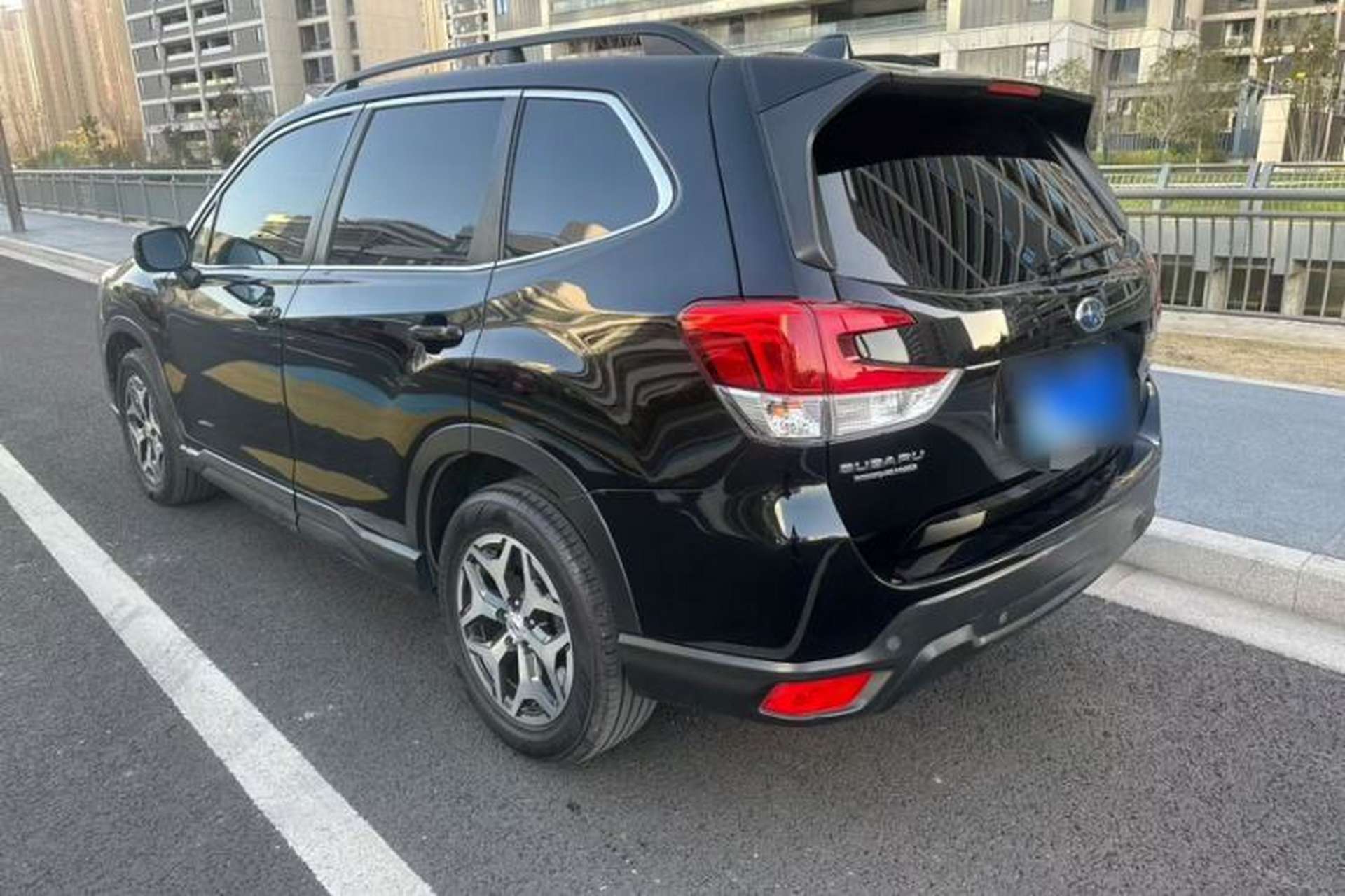 Used Subaru Forester 2020 2.0i Luxury Edition EyeSight Exterior 3