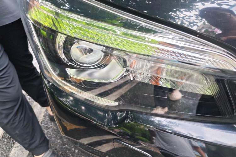 Used Subaru Forester 2020 2.0i Luxury Edition EyeSight Exterior 6