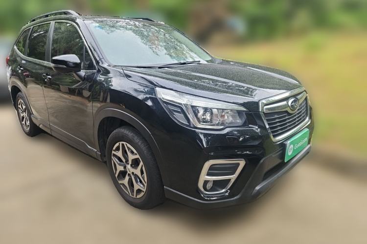 Used Subaru Forester 2020 2.0i Luxury Edition EyeSight Front Right 45 Deg