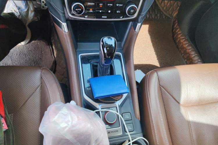 Used Subaru Forester 2020 2.0i e-Boxer Flagship Edition with EyeSight Gear Lever