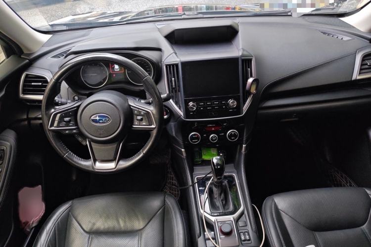 Used Subaru Forester 2020 2.0i Luxury Edition EyeSight Interior 2