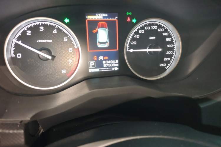 Used Subaru Forester 2020 2.0i Luxury Edition Odometer Close Up