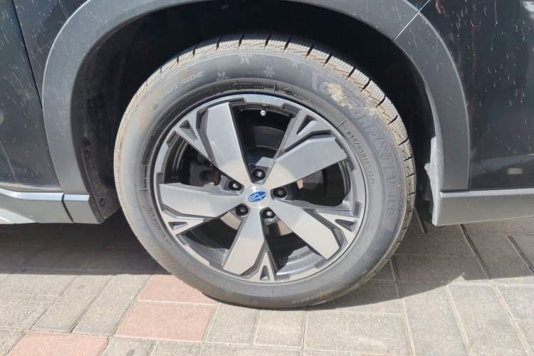 Used Subaru Forester 2020 2.0i e-Boxer Flagship Edition with EyeSight Right Front Wheel Hub