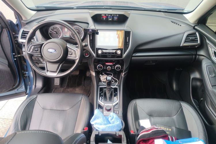 Used Subaru Forester 2020 2.0i Luxury Edition EyeSight Center Console