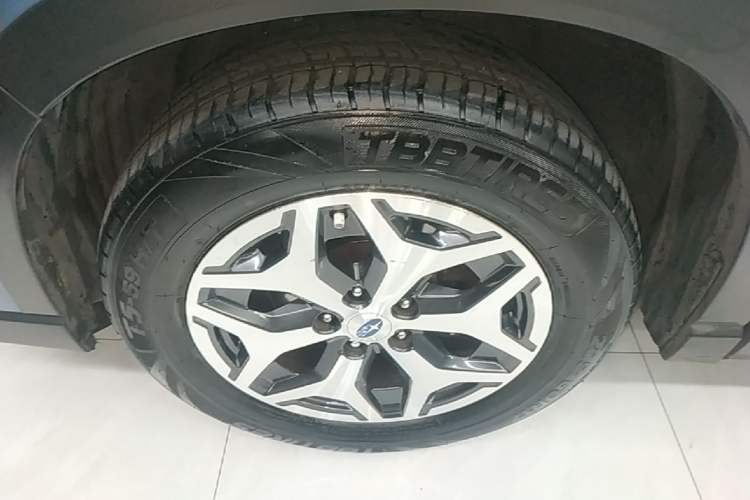 Used Subaru Forester 2020 2.0i Luxury Edition Exterior 4