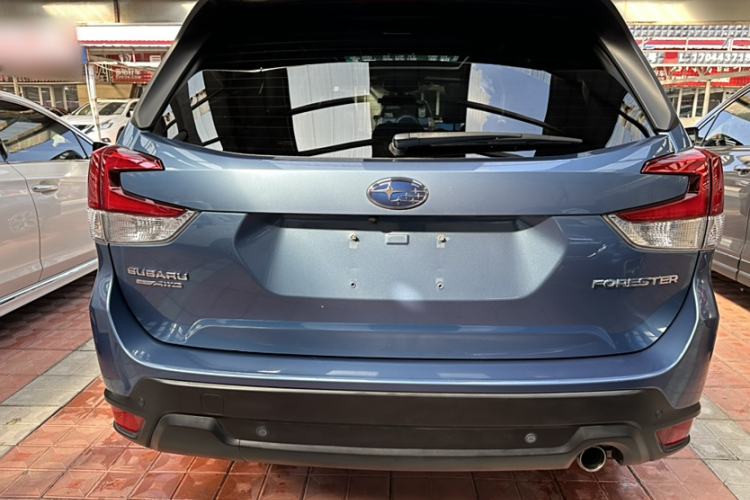 Used Subaru Forester 2020 2.0i Luxury Edition Exterior 4