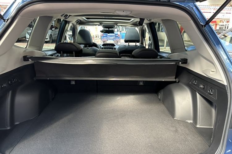 Used Subaru Forester 2020 2.0i Luxury Edition Interior 1