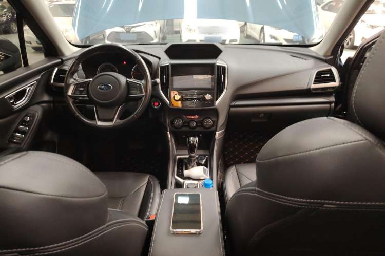 Used Subaru Forester 2020 2.0i Luxury Edition Interior 2