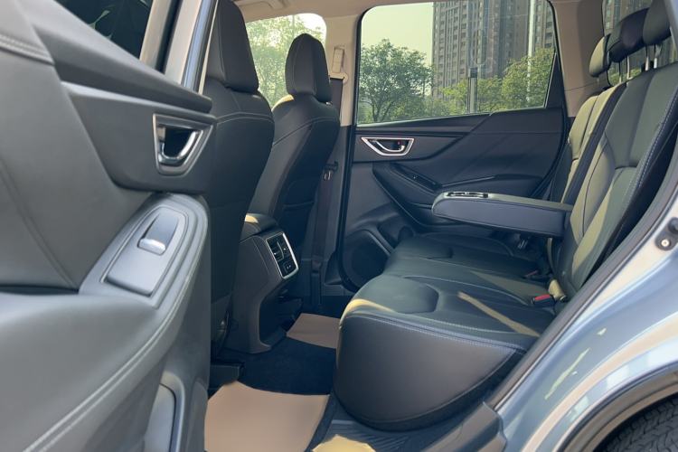 Used Subaru Forester 2020 2.0i Luxury Edition EyeSight Interior 3